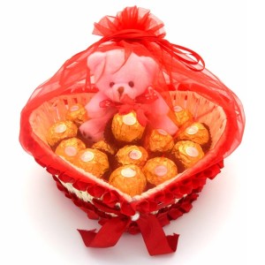 Giftease_Heart_Shape_Red_Net_Basket_With_24_Pieces_Ferrero_Rocher_Valentine’s Day